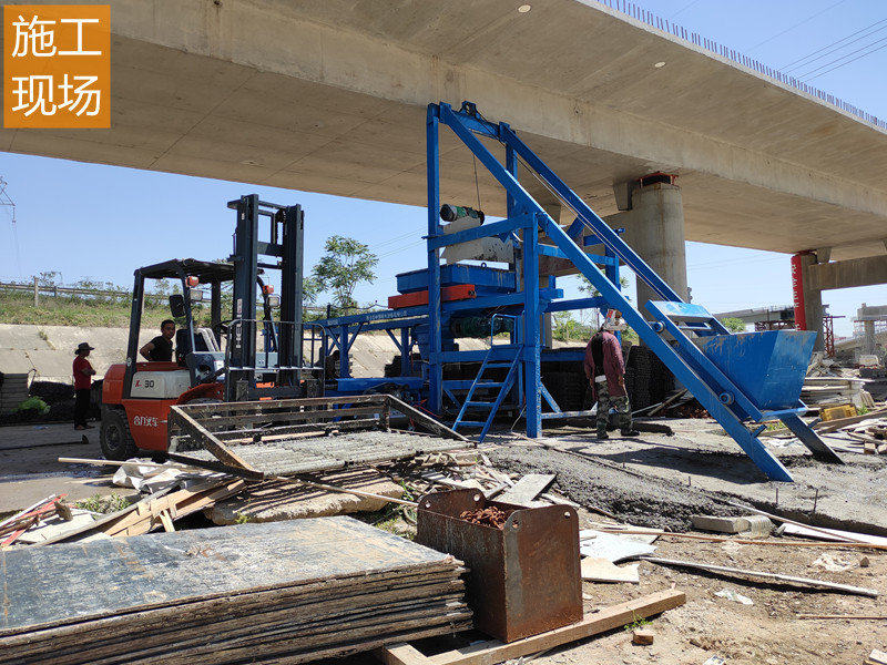 路沿石預制件生產設備施工現(xiàn)場